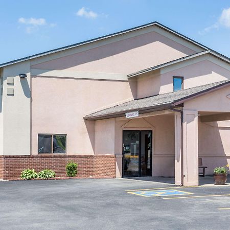 Super 8 By Wyndham Osceola Ia Motel Bagian luar foto