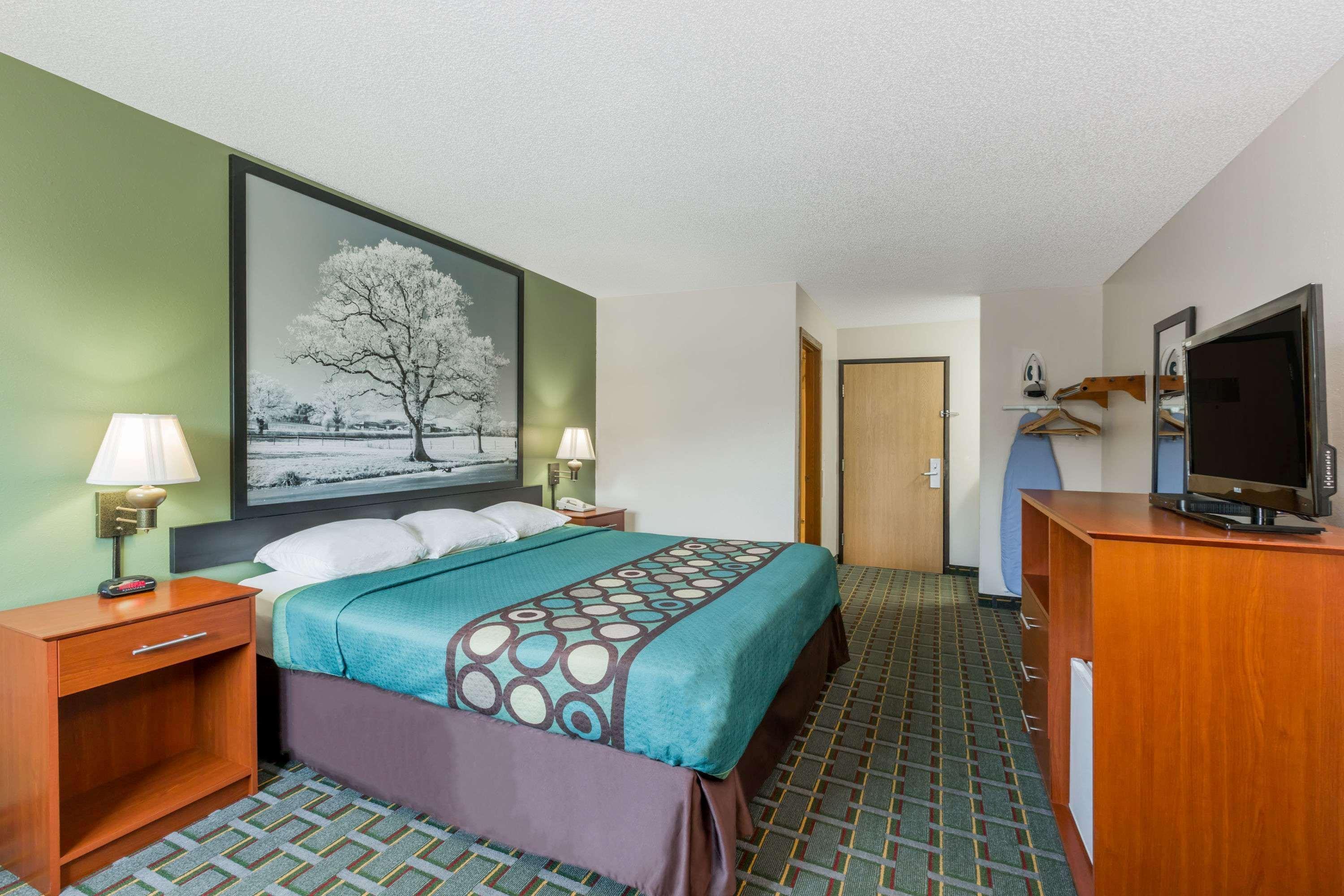 Super 8 By Wyndham Osceola Ia Motel Bagian luar foto
