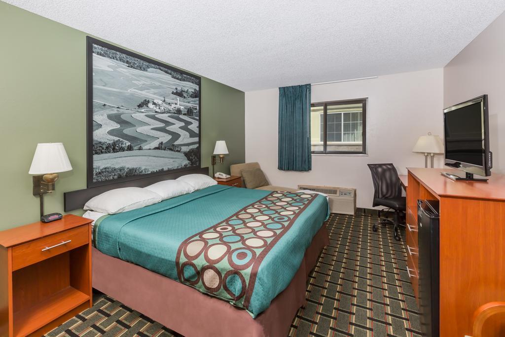 Super 8 By Wyndham Osceola Ia Motel Bagian luar foto