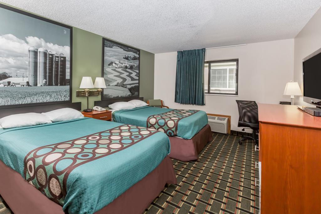 Super 8 By Wyndham Osceola Ia Motel Bagian luar foto