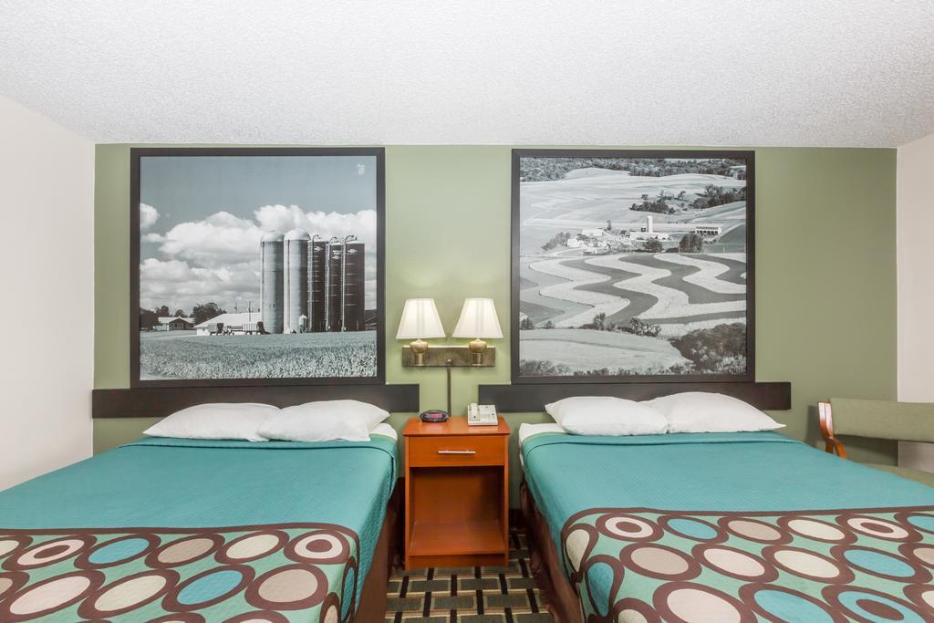 Super 8 By Wyndham Osceola Ia Motel Bagian luar foto
